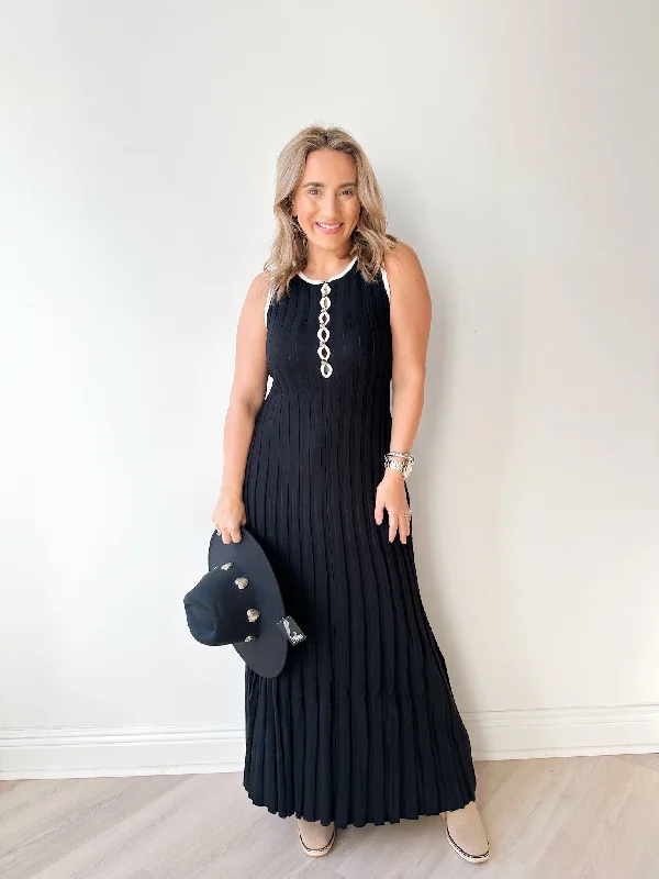 Ribbed Knit Contrast Maxi Dress Elegant Maxi Dress with Lace