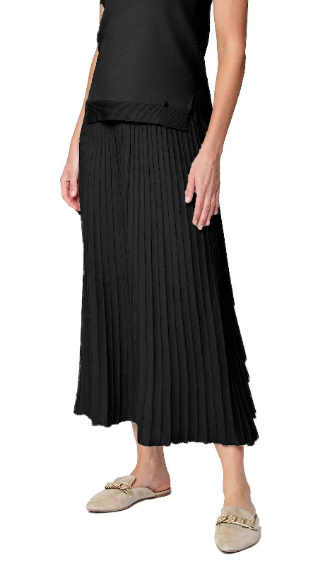 Geraldina Pleated-Knit Maxi Skirt; Black lace skirt feminine